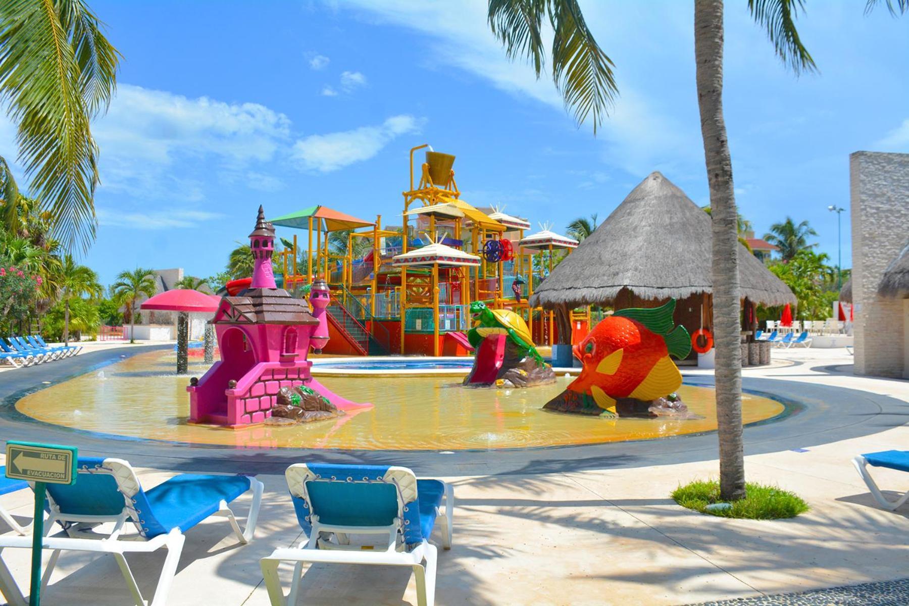Resort Ritmo & Water Park Cancún