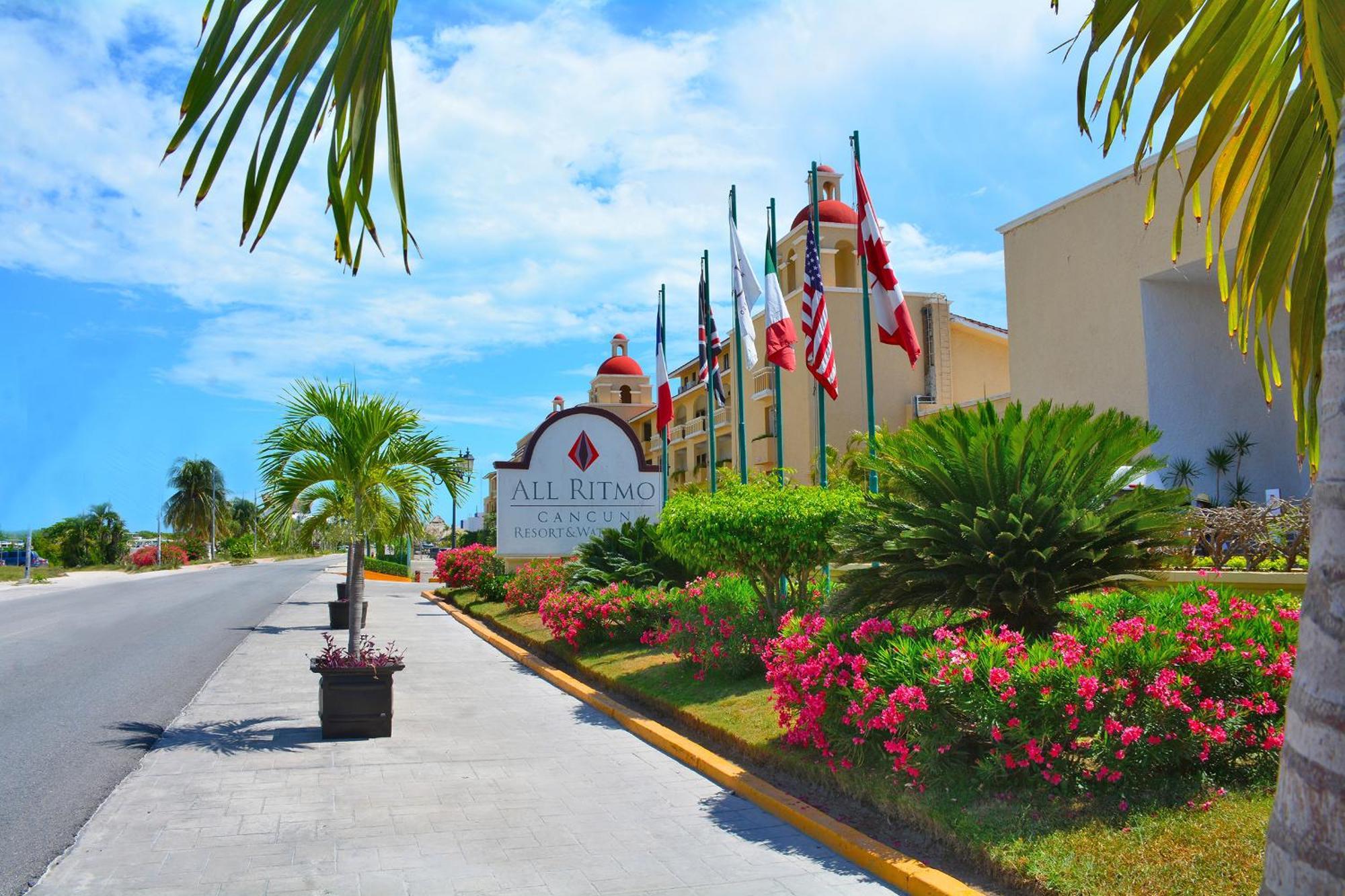 Ritmo & Water Park 4* Cancún